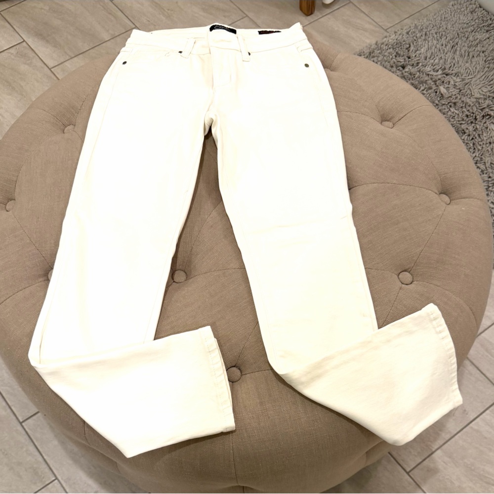🌸Earl Jeans Straight Leg Jeans🌸